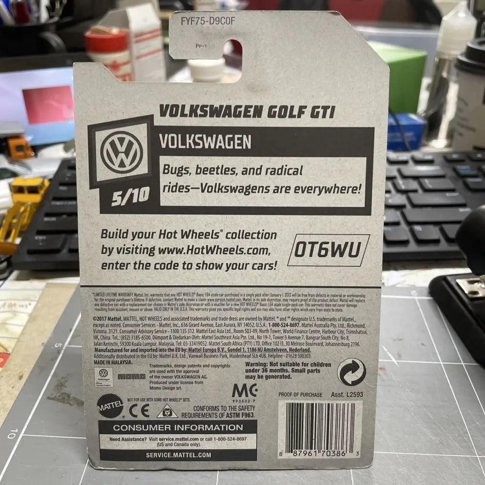 HOT WHEELS 2019 - VW GOLF GTI MK5 YELLOW L2
