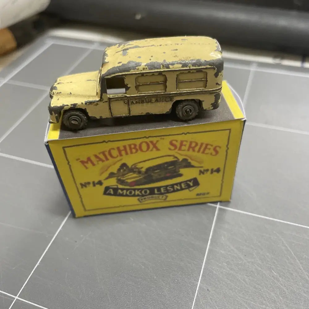 Matchbox Lesney Moko Model Car Daimler Ambulance No14 In Repro Box Rare
